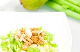 Салат из сельдерея с сыром