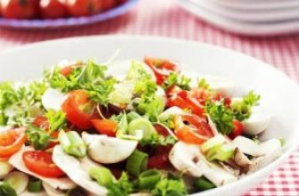 Салат из свежих шампиньонов